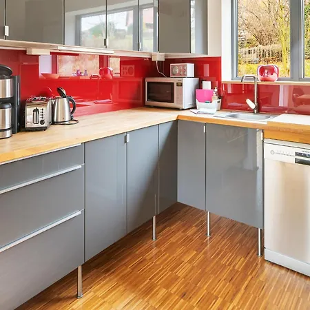 Waldnahes In Freital, Cleaning Included Holiday home Freital