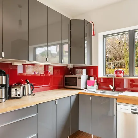 Waldnahes In Freital, Cleaning Included Holiday home Freital
