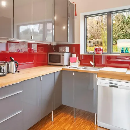 Waldnahes In Freital, Cleaning Included Holiday home Freital